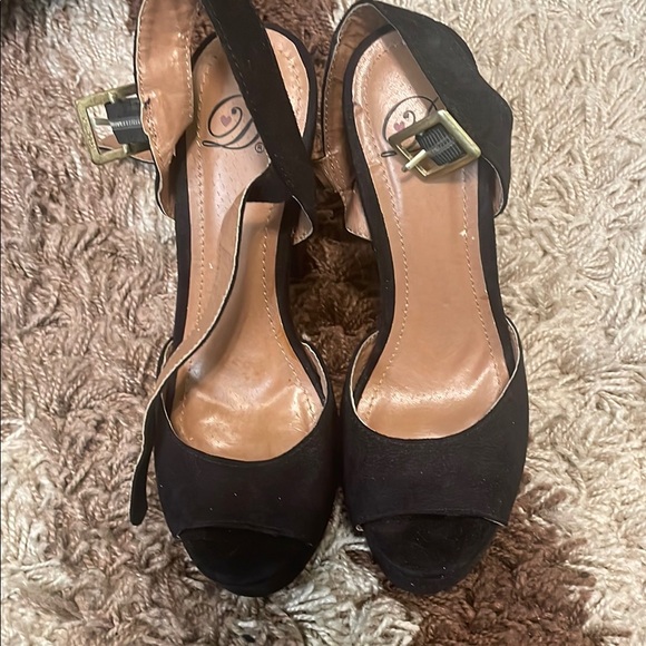 Diva Shoes - Diva Black Peep-Toe Heels